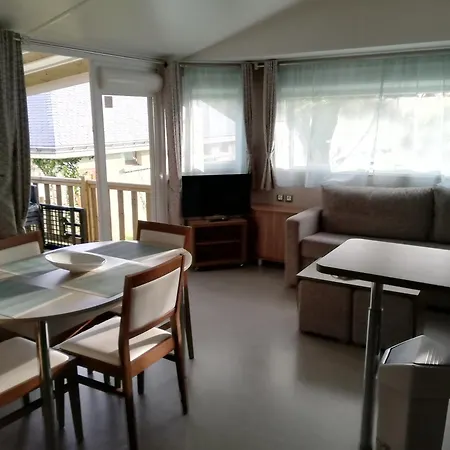 Mobil 2 4 A 6 Pers Campsite
