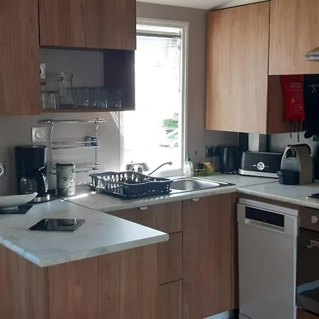 Mobil 2 4 A 6 Pers Kemping *