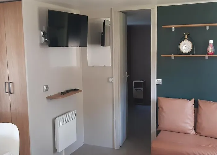 Mobil 2 4 A 6 Pers 캠프장